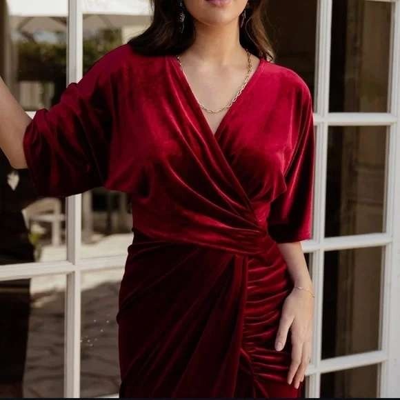 Baltic Born Brendyn Ruched Velvet Dress Wine Red Midi Wrap V-Neck BRE-DR-55561-M - Picture 2 of 6
